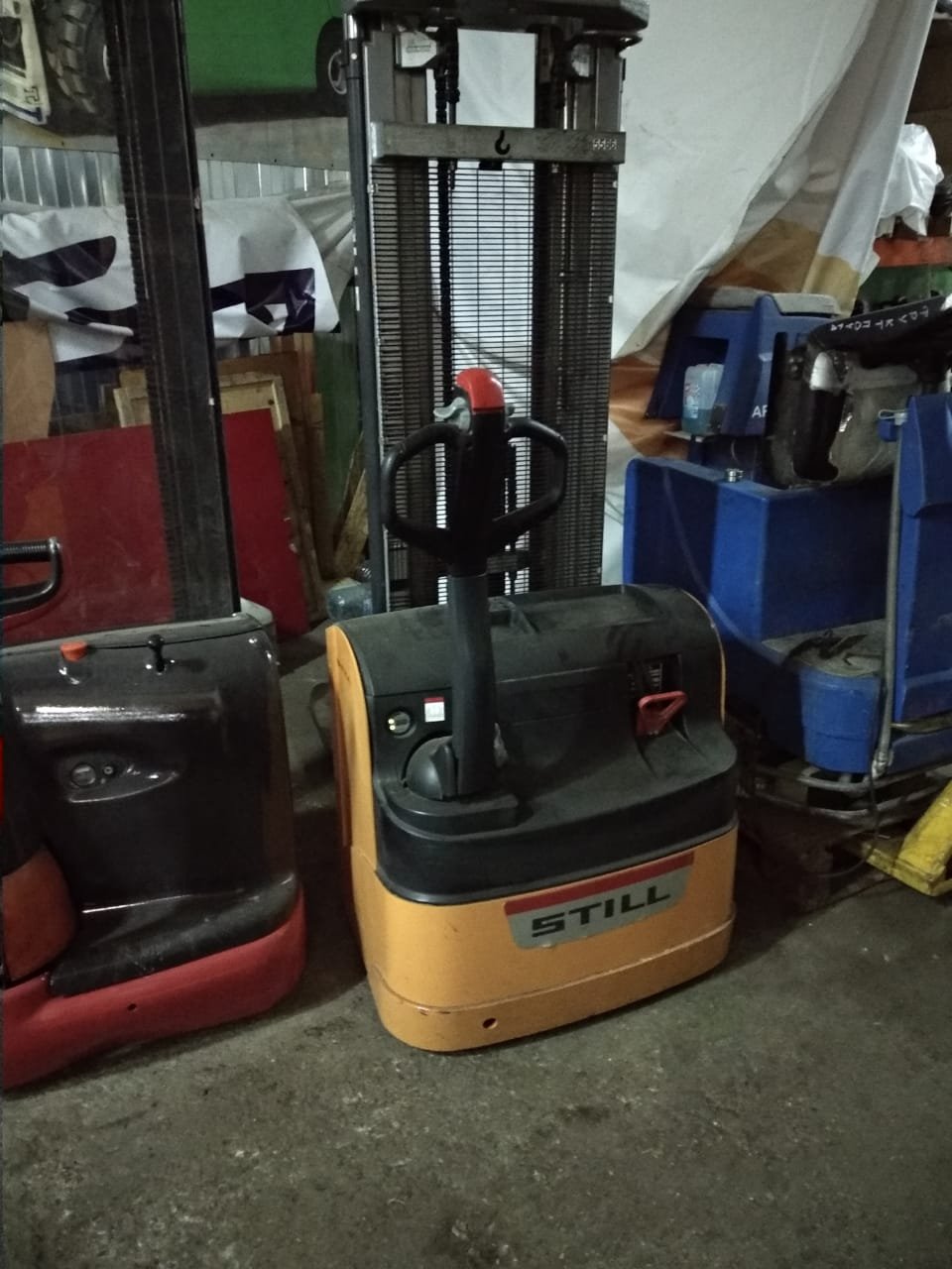 Штабелер бу STILL EGV16