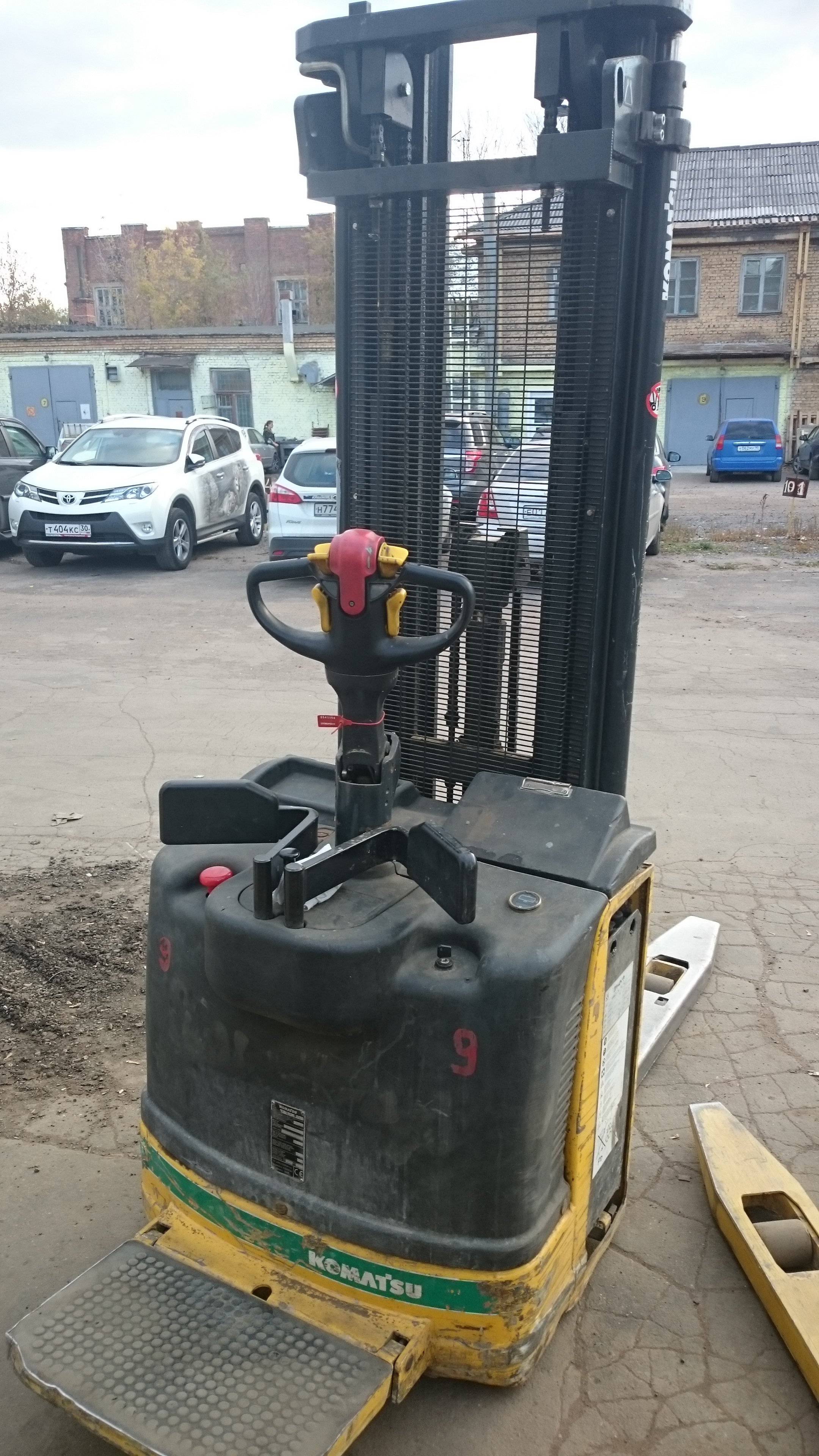 штабелер бу komatsu
