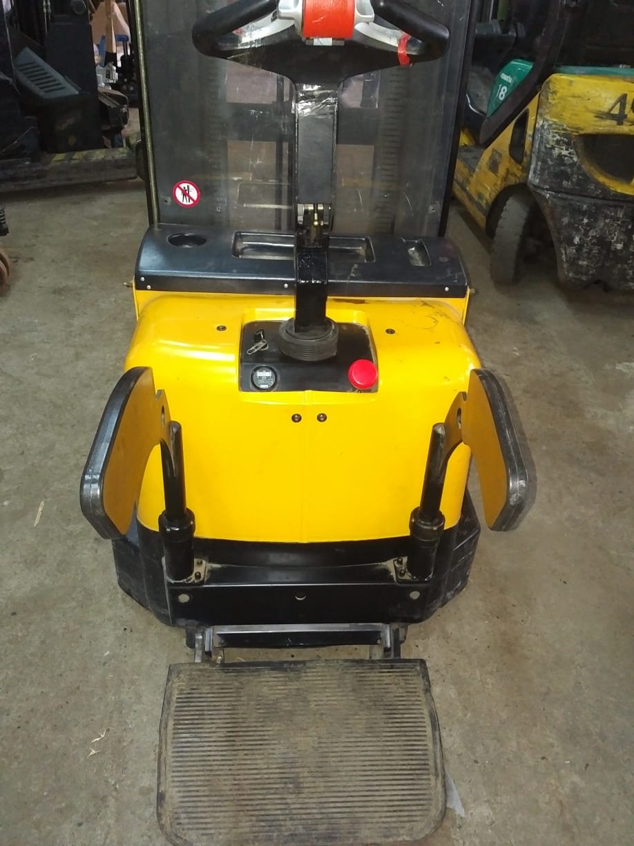 Штабелер бу Tissel