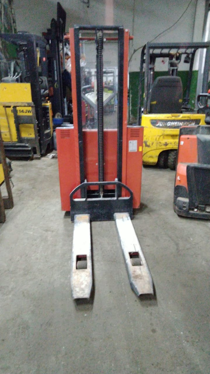 штабелер цена бу